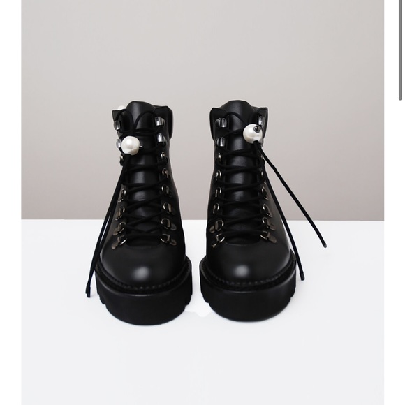 Nicholas Kirkwood Shoes - NICHOLAS KIRKWOOD Delfi hiking boot in black. Size 39.5. Excellent condition